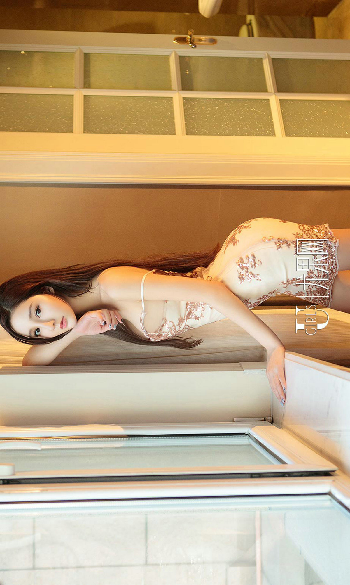 [尤果爱尤物]APP2017 No.873 田慕儿